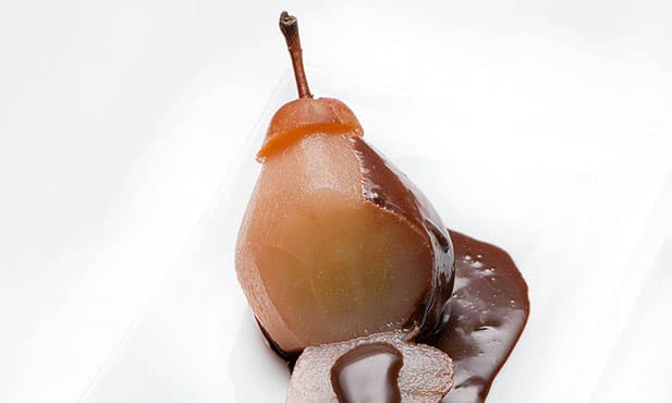 Peras com chocolate