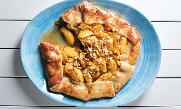 Tarte de pêssego com amêndoa