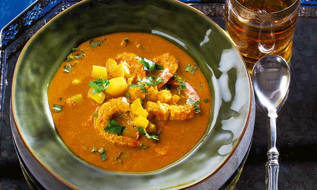 Sopa de caril com camarão