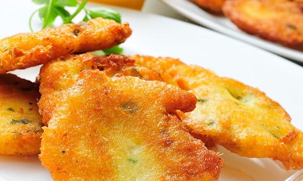 Pataniscas de bacalhau