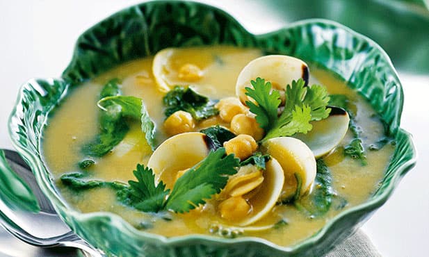 Sopa de grão e amêijoas