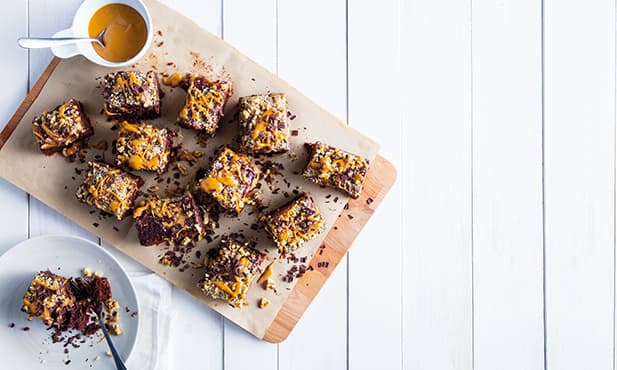 Bolo de chocolate e noz