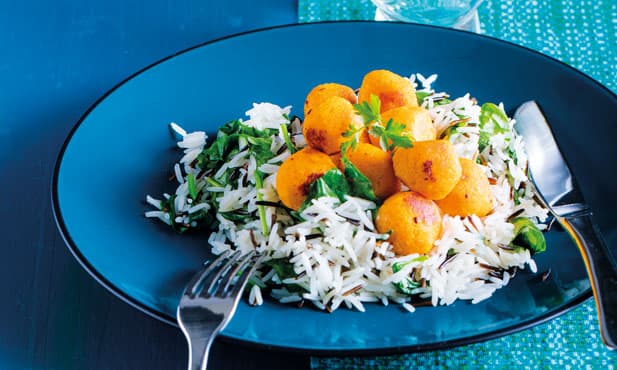 Almôndegas de cenoura com arroz
