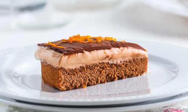Bolo de chocolate com mousse de café