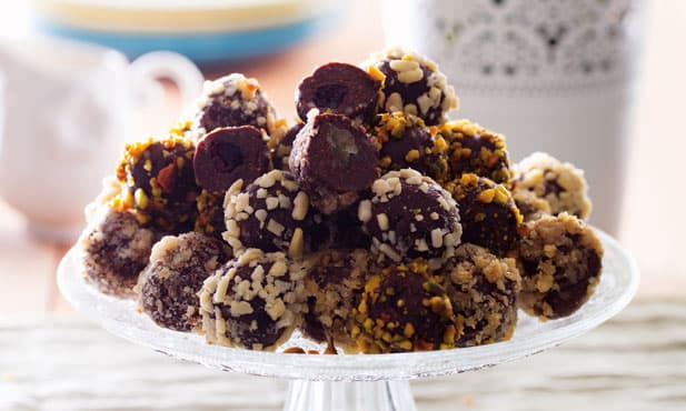 Bombons de chocolate e frutos secos