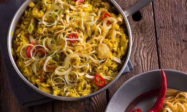 Arroz frito com galinha