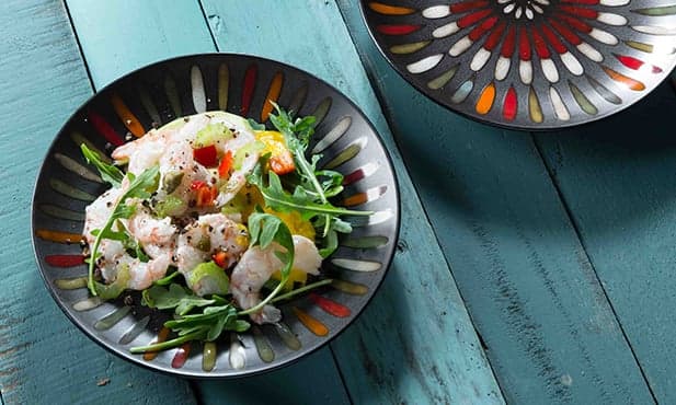 Ceviche de camarão com manga