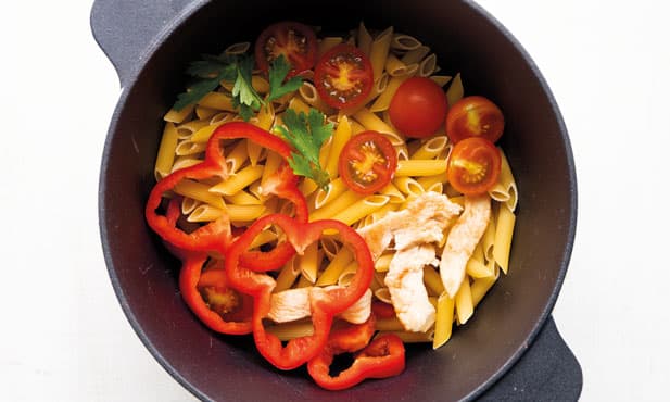 One pot pasta de frango e pimento