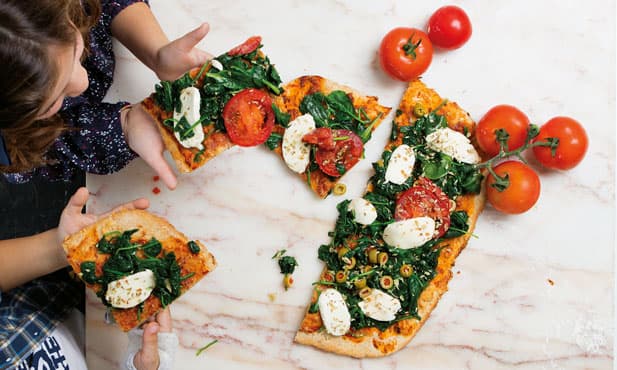 Pizza de espinafres, tomate e...