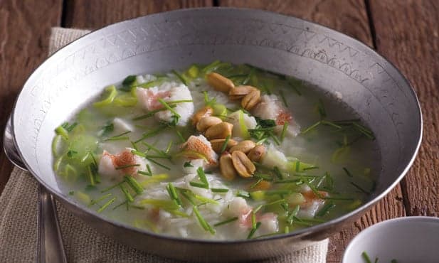Sopa de cantaril com arroz