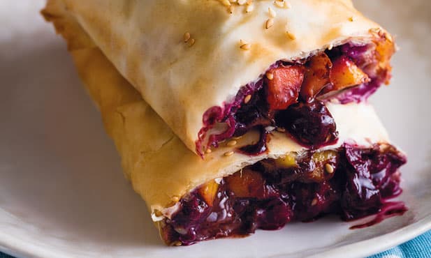Strudel de manga e mirtilos com...