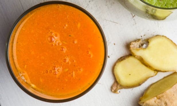 Sumo de laranja com linhaça