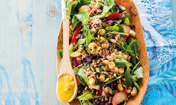 Salada de atum com molho de ananás