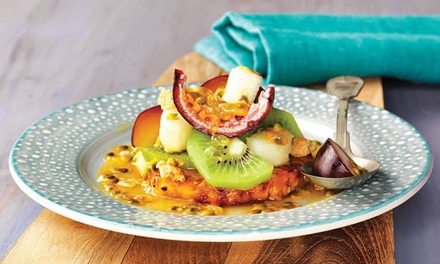 Salada de fruta com maracujá e...