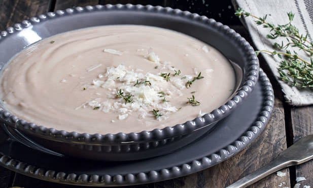 Sopa de castanhas e couve-flor