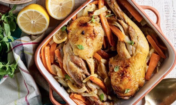 Frango com limão e orégãos