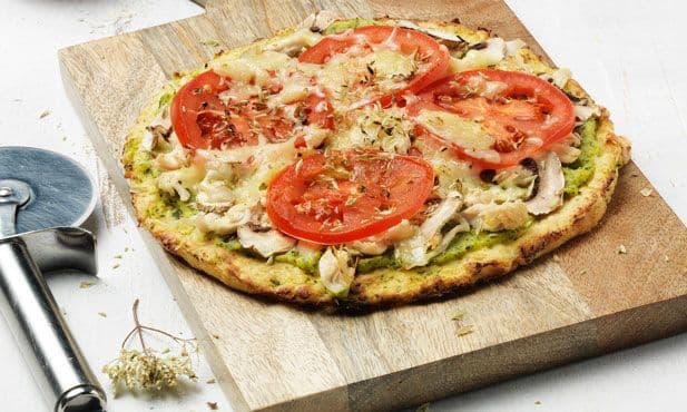 Pizza de couve-flor com courgette e...