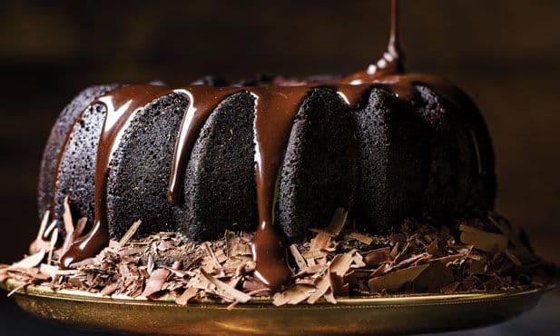 Bolo de chocolate preto