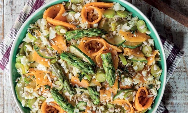 Salada de couve-flor e espargos