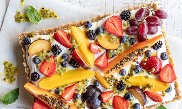 Tarte de fruta fresca e iogurte