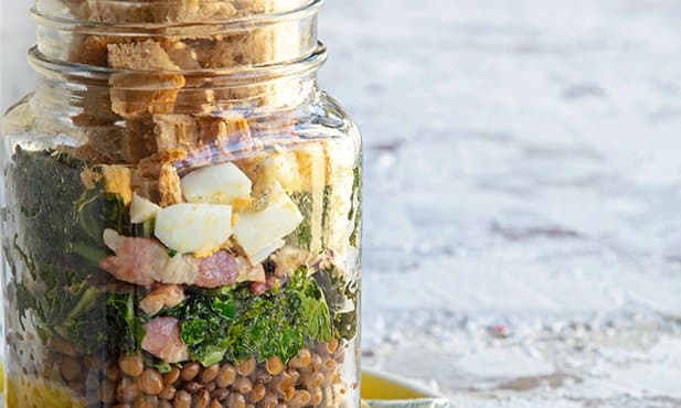Salada de lentilhas em frasco