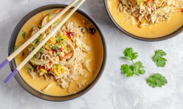 Sopa de noodles picante