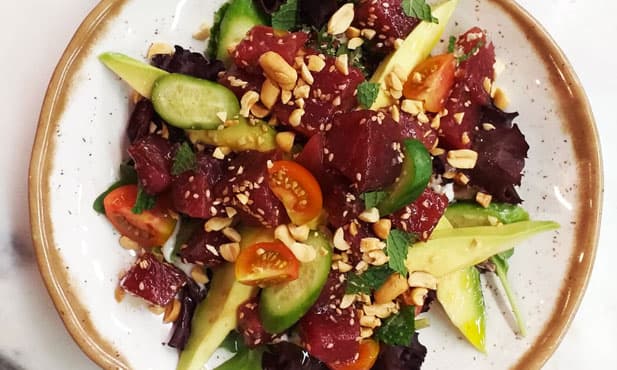 Salada de quinoa com atum
