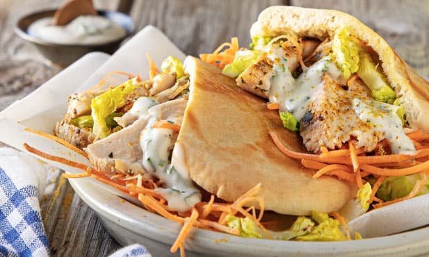 Pão pita com frango grelhado