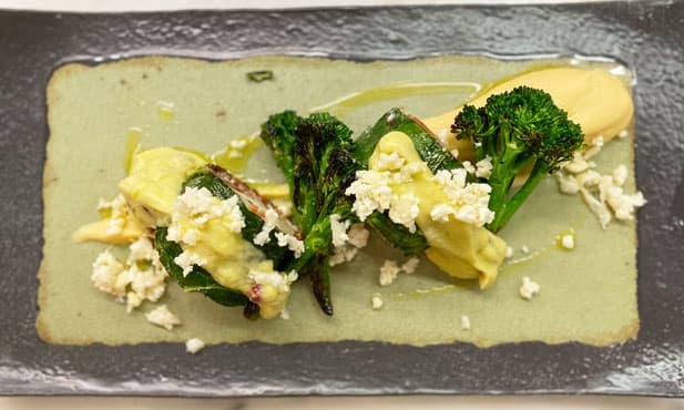 Saltimbocca de bacalhau com puré de...