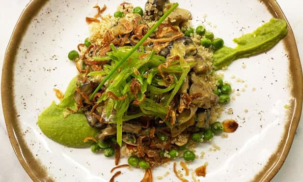 Fricassé de cogumelos com quinoa e...