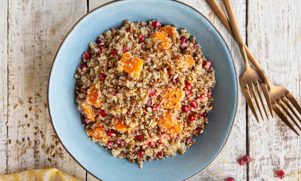 Salada de quinoa com abóbora e romã